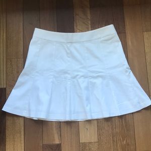 Banana Republic white skirt. Size 12. Brand new!